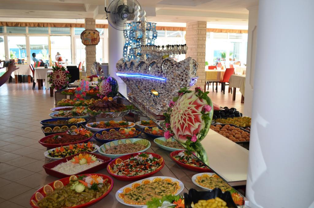 Alder Hotel Айвалык Экстерьер фото